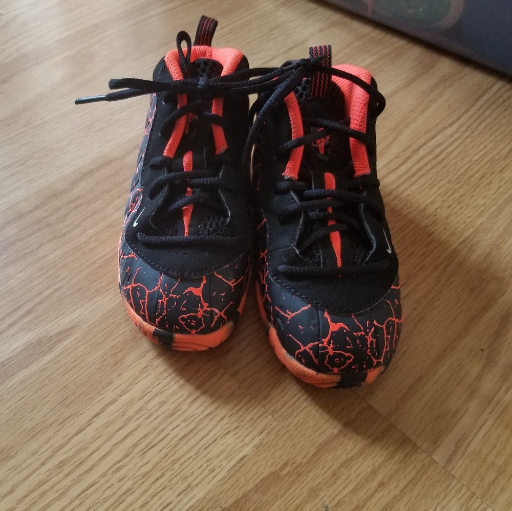 Toddler Nike's